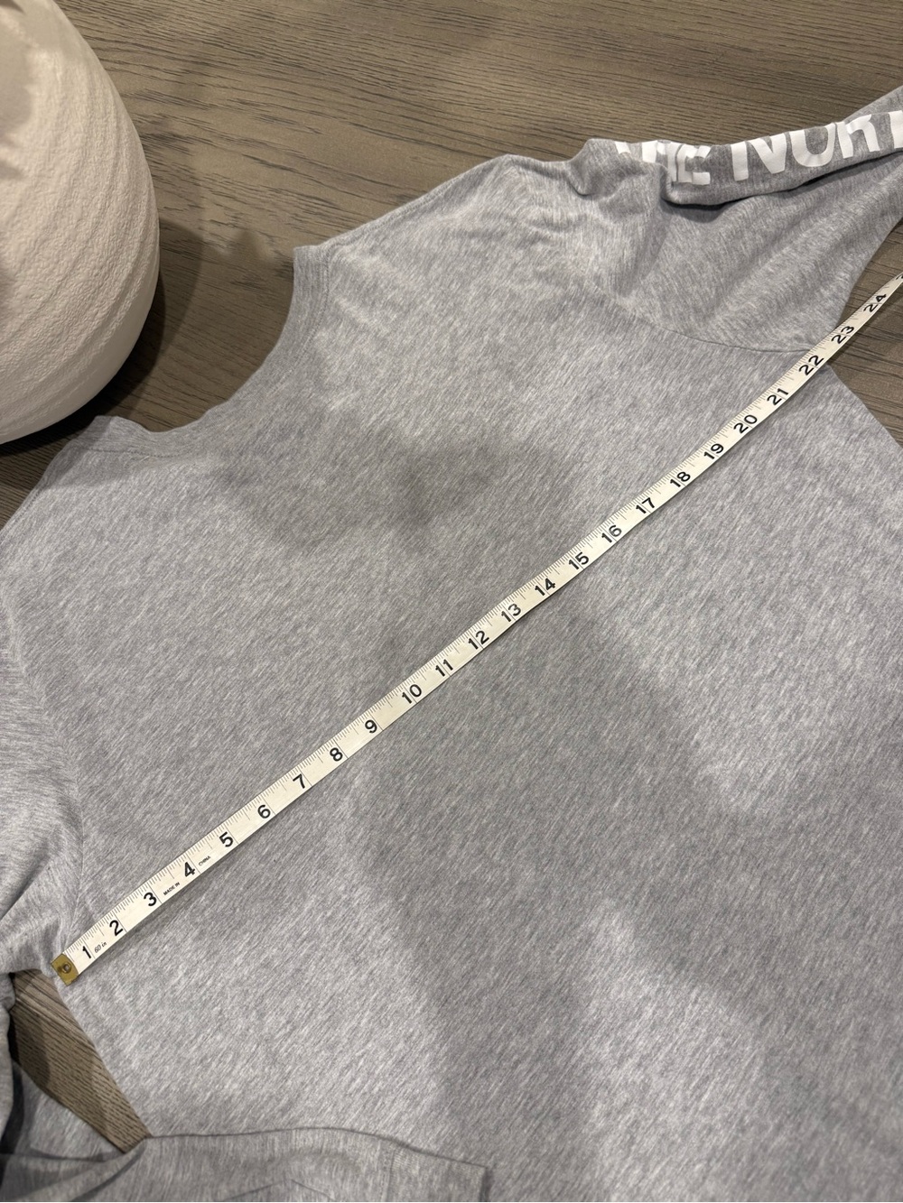 The North Face Light Gray Logo Crew Tee XL - Picture 8 of 11